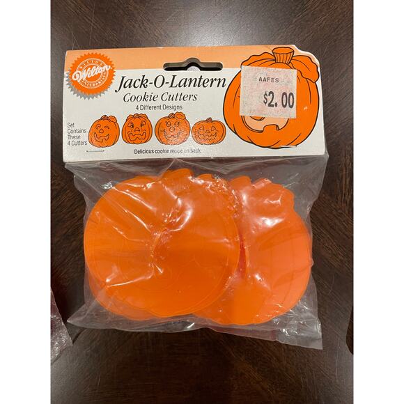 Lot of Vintage Holiday Cookie Cutters - Picture 5 of 10